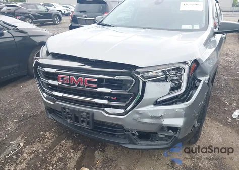 2023 GMC Terrain Awd At4 z USA, uszkodzony, nr VIN 3GKALYEGXPL205777